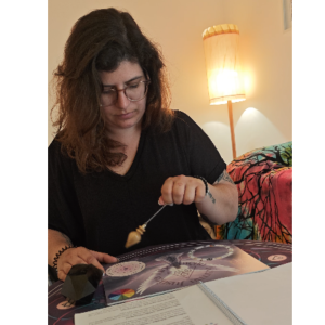 sessão de mesa radionica